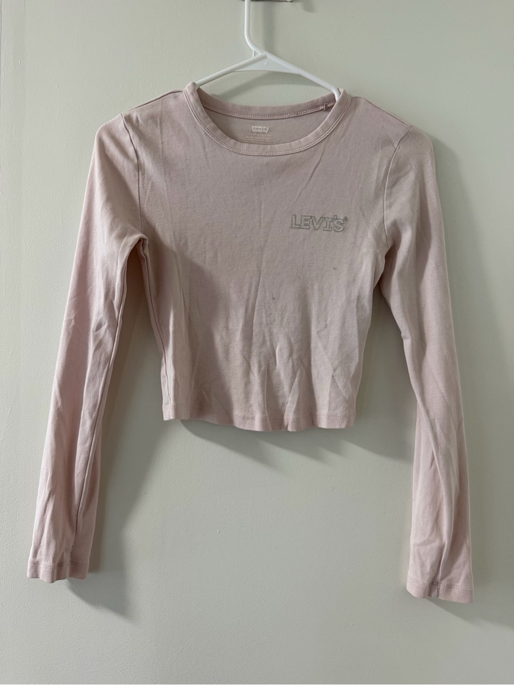 Levi's Light Blush Long Sleeve Crop Tee